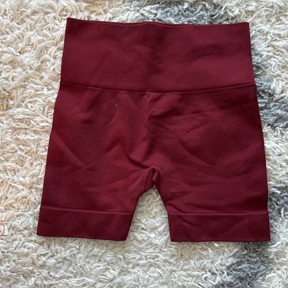 Set Active Maroon Set - Picture 2 of 6